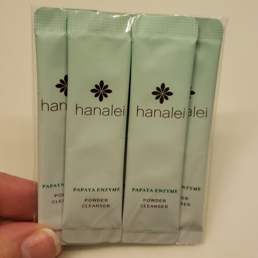 Powder cleanser for your face